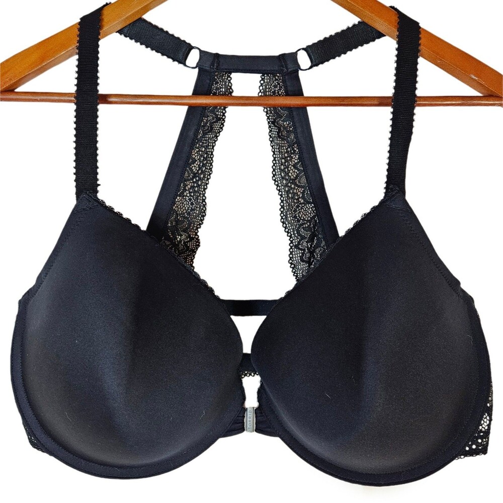 Torrid XO Plunge Push-Up Front-Close Bra 40DDD Underwire Black Lace Padded Plus